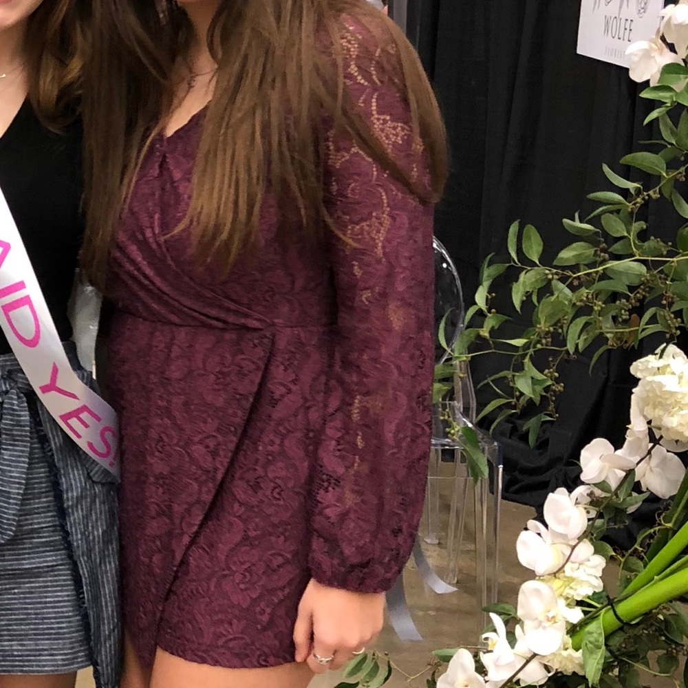 Lace romper - Picture 2 of 2